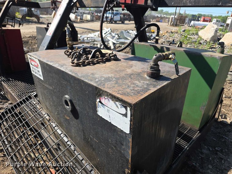image for item EV2114 IronAx Enviro Rack fluid removal system
