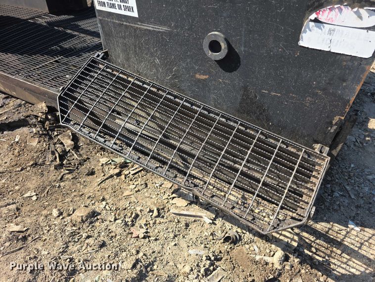 image for item EV2114 IronAx Enviro Rack fluid removal system
