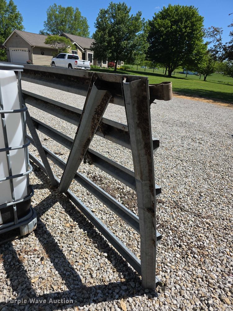 image for item EV2115 Fencing materials