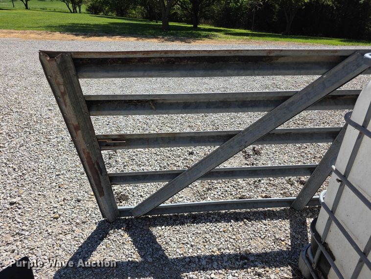 image for item EV2115 Fencing materials