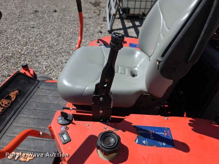 image for item EV2116 2007 Bad Boy Pro series ZTR lawn mower