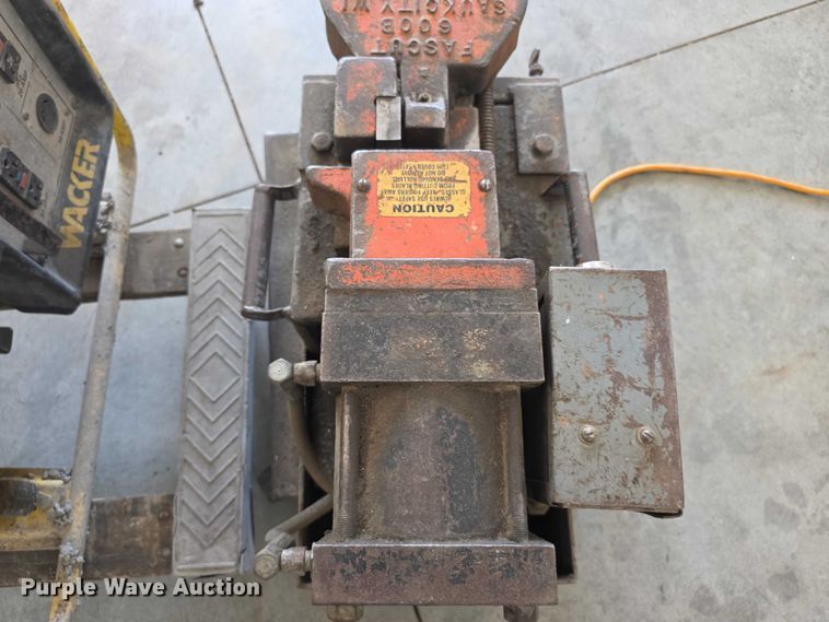 image for item EV2129 Tools