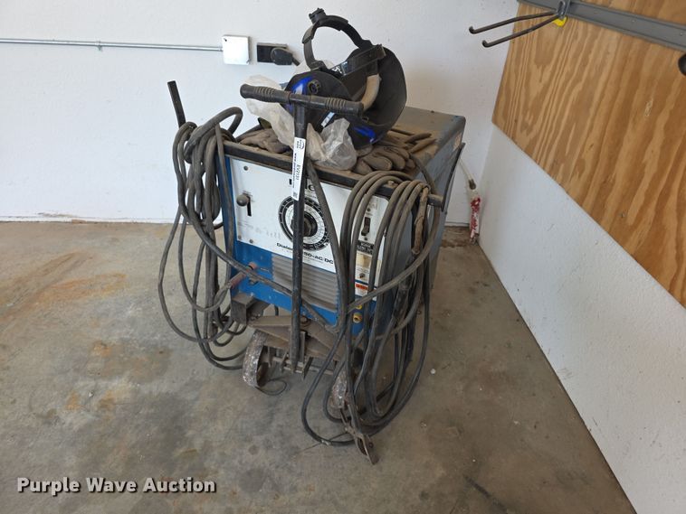 Miller Dialarc 250 ac/dc welder welder