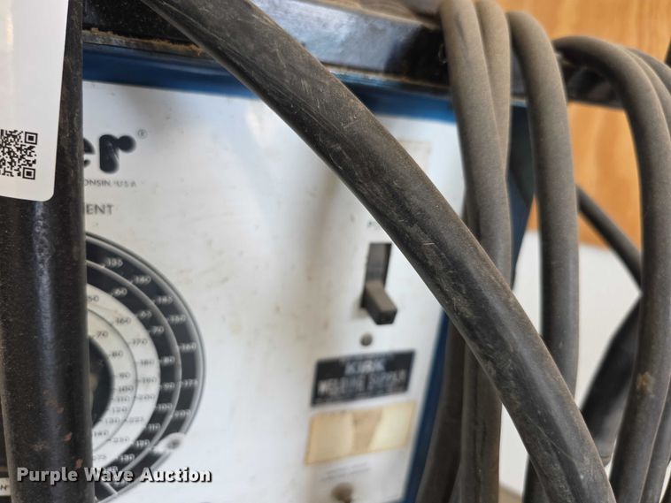 image for item EV2131 Miller Dialarc 250 ac/dc welder welder