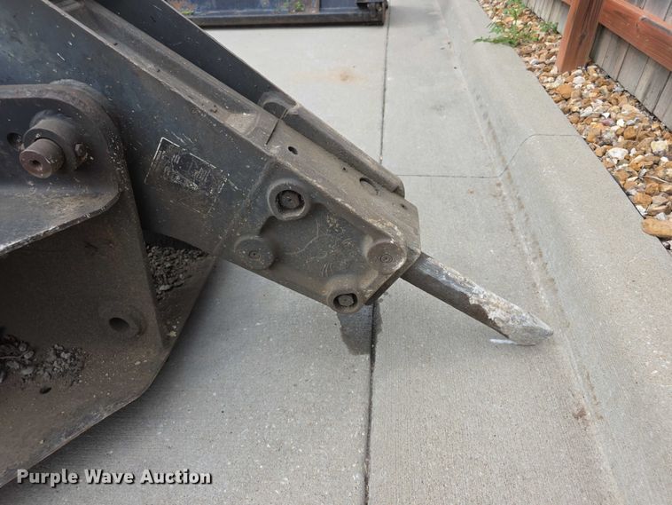 image for item EV2132 Bobcat  skid steer breaker