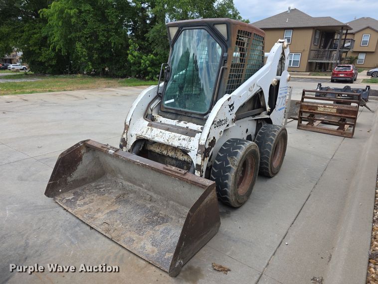 image for item EV2134 2001 Bobcat 773 skid steer loader