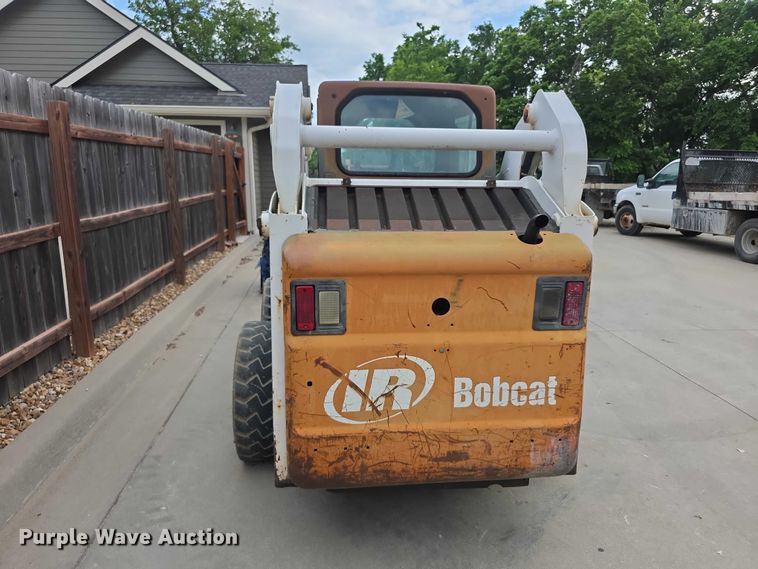 image for item EV2134 2001 Bobcat 773 skid steer loader
