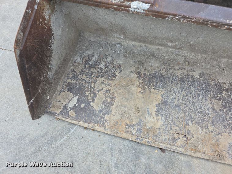 image for item EV2134 2001 Bobcat 773 skid steer loader