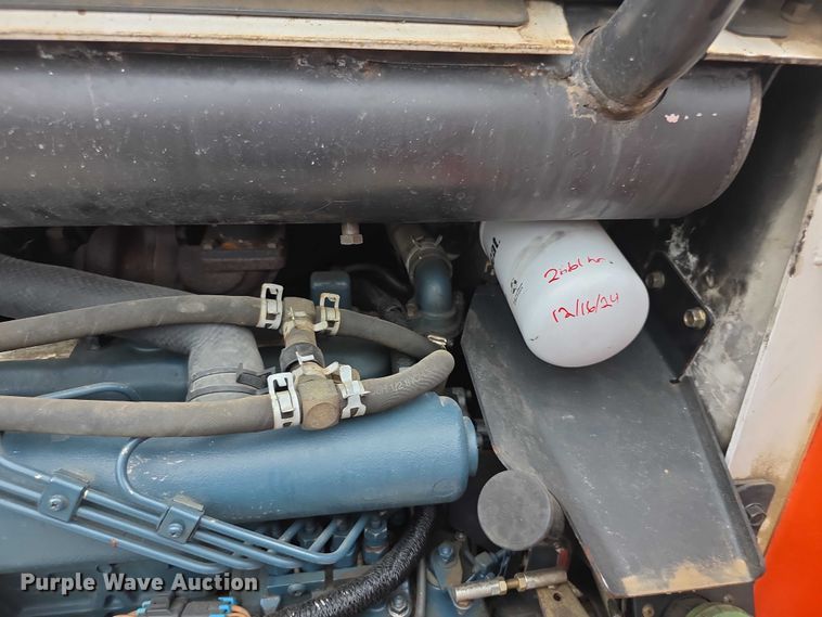 image for item EV2134 2001 Bobcat 773 skid steer loader