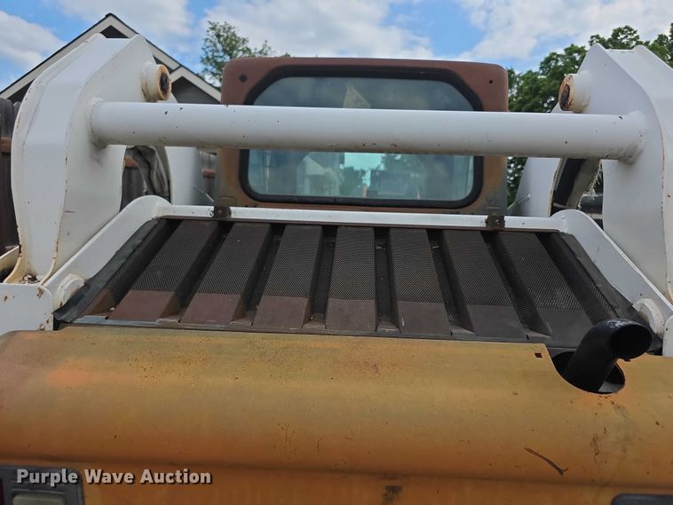 image for item EV2134 2001 Bobcat 773 skid steer loader