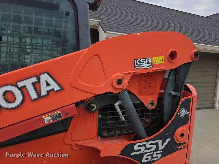 image for item EV2136 2016 Kubota SSV65 skid steer loader