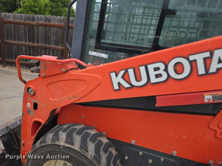 image for item EV2136 2016 Kubota SSV65 skid steer loader