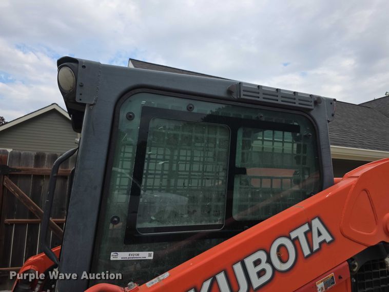 image for item EV2136 2016 Kubota SSV65 skid steer loader