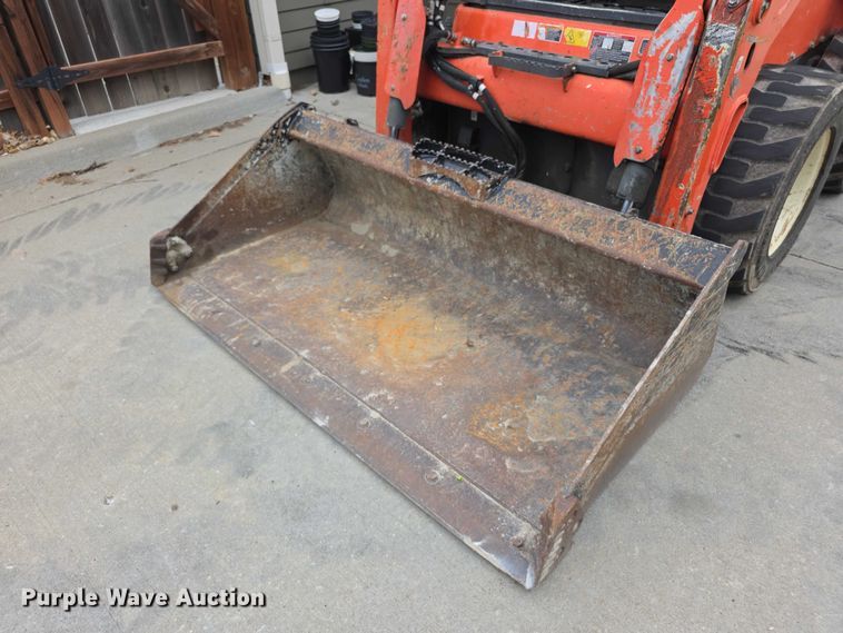 image for item EV2136 2016 Kubota SSV65 skid steer loader
