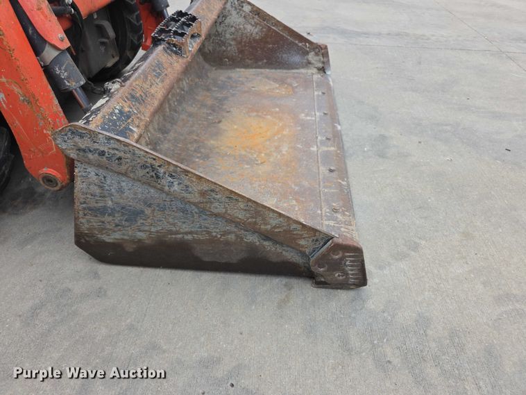 image for item EV2136 2016 Kubota SSV65 skid steer loader