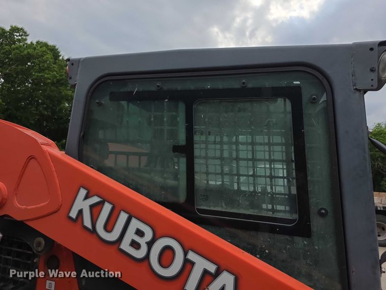 image for item EV2136 2016 Kubota SSV65 skid steer loader
