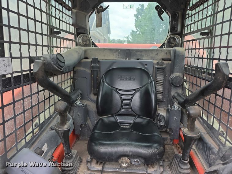 image for item EV2136 2016 Kubota SSV65 skid steer loader