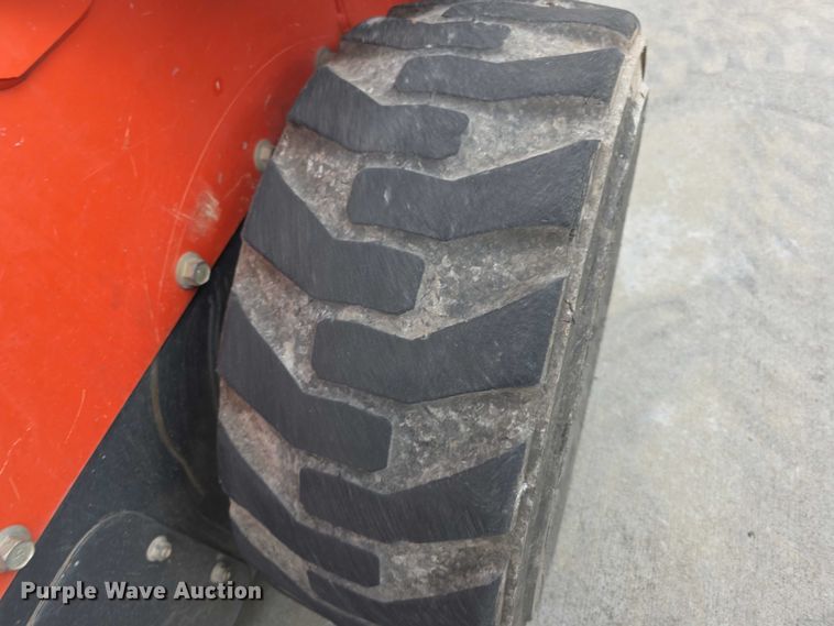 image for item EV2136 2016 Kubota SSV65 skid steer loader