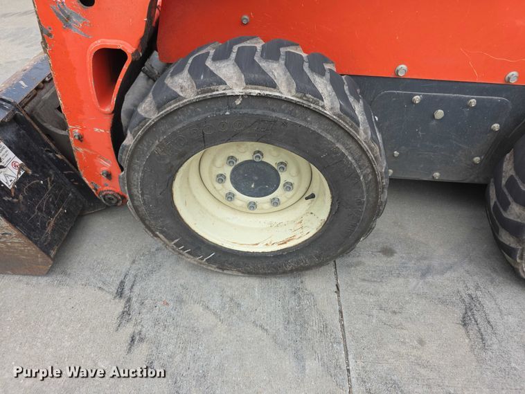 image for item EV2136 2016 Kubota SSV65 skid steer loader