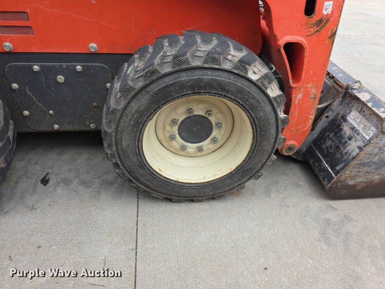 image for item EV2136 2016 Kubota SSV65 skid steer loader