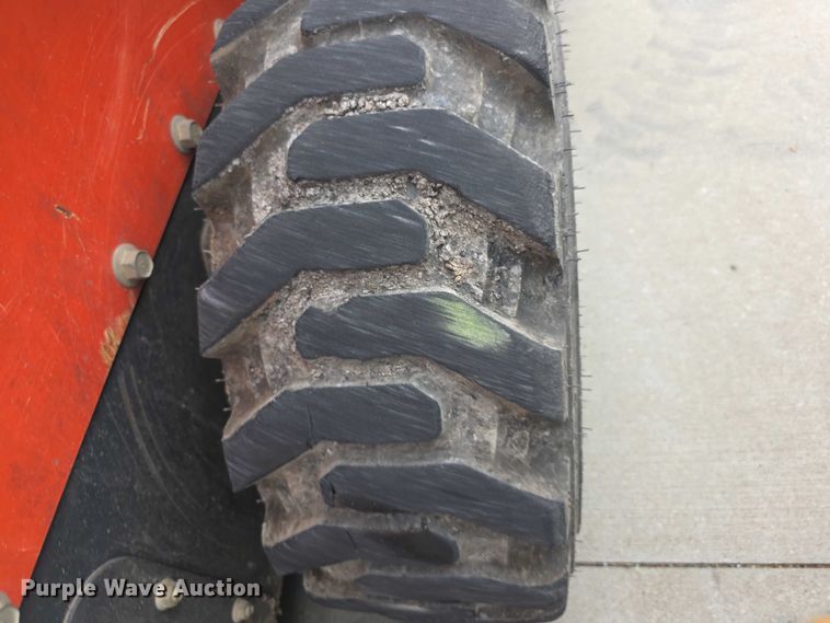 image for item EV2136 2016 Kubota SSV65 skid steer loader