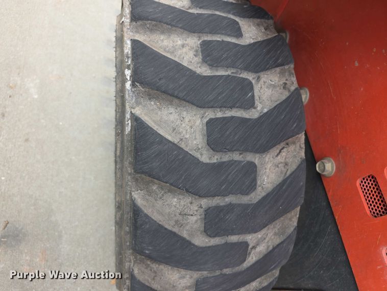 image for item EV2136 2016 Kubota SSV65 skid steer loader