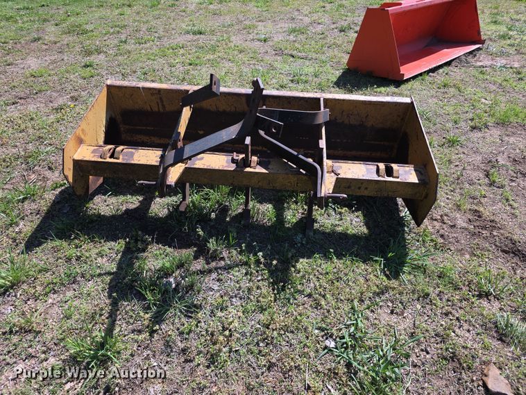 image for item EV2156 Tractor attachments