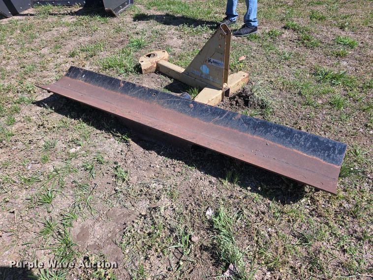 image for item EV2156 Tractor attachments