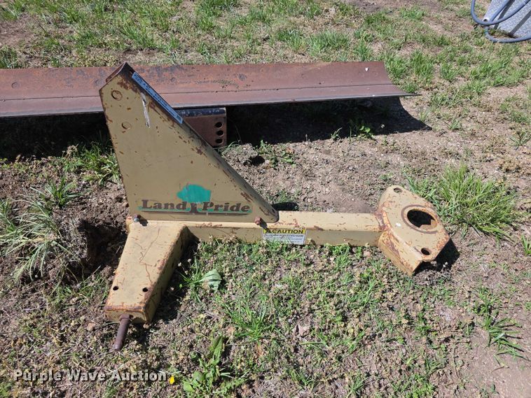 image for item EV2156 Tractor attachments