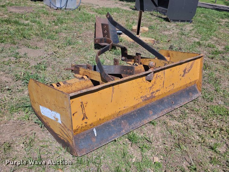image for item EV2156 Tractor attachments