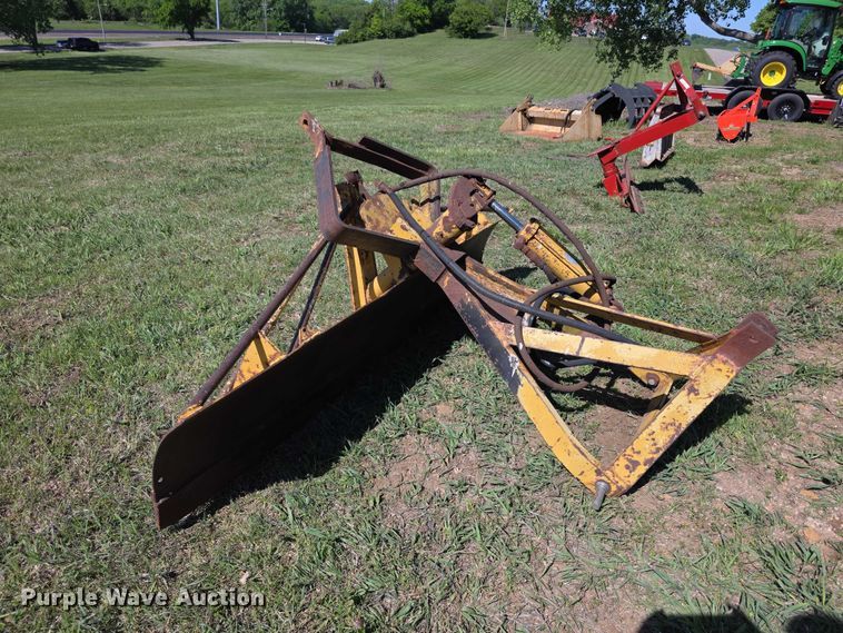image for item EV2159 Three point blade