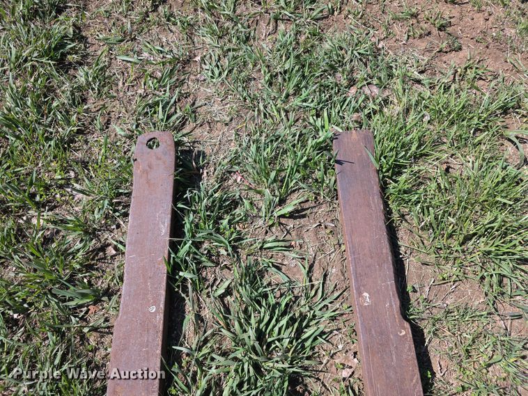 image for item EV2161 MDS skid steer forks