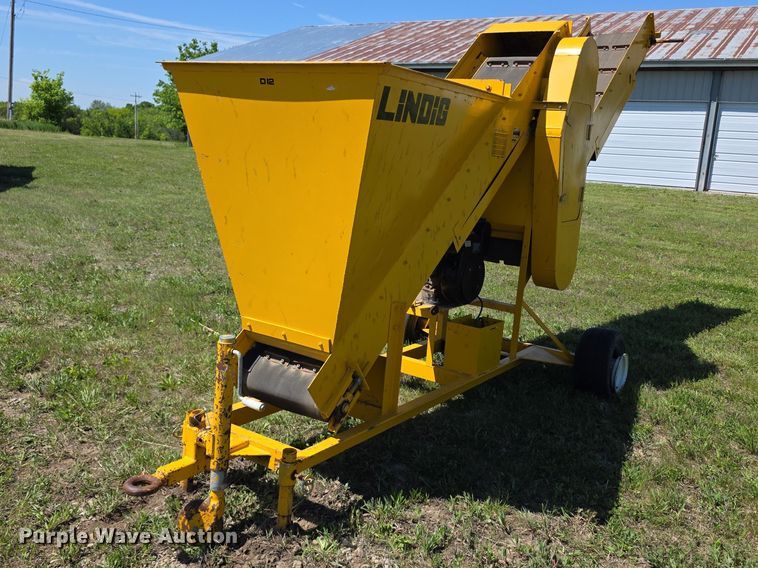 image for item EV2165 Lindig  D12  topsoil shredder