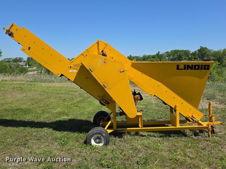 image for item EV2165 Lindig  D12  topsoil shredder