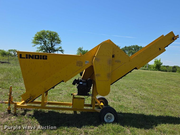image for item EV2165 Lindig  D12  topsoil shredder