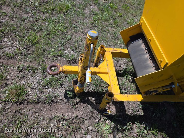 image for item EV2165 Lindig  D12  topsoil shredder