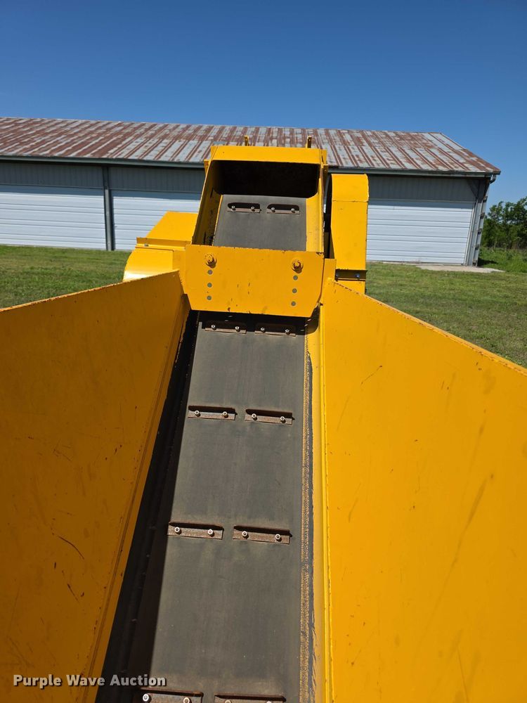 image for item EV2165 Lindig  D12  topsoil shredder