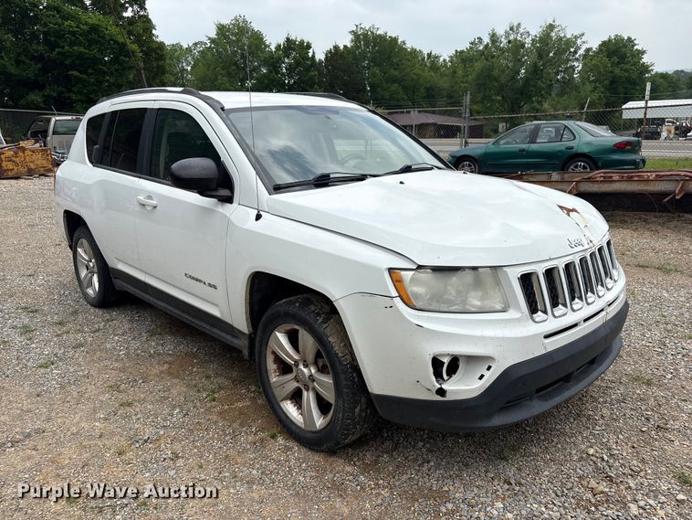 image for item EV2947 2012 Jeep Compass SUV