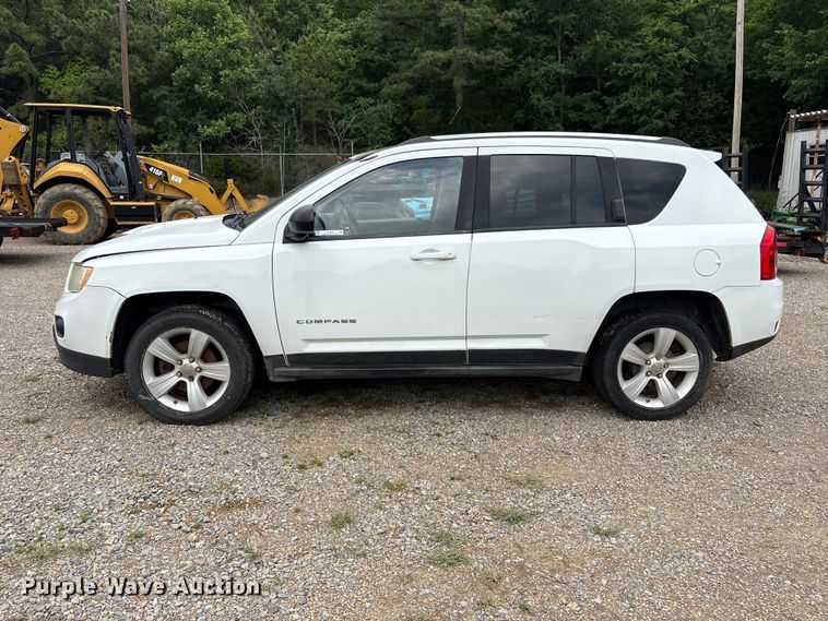 image for item EV2947 2012 Jeep Compass SUV