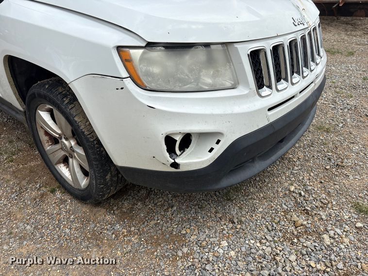 image for item EV2947 2012 Jeep Compass SUV
