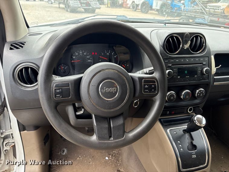image for item EV2947 2012 Jeep Compass SUV