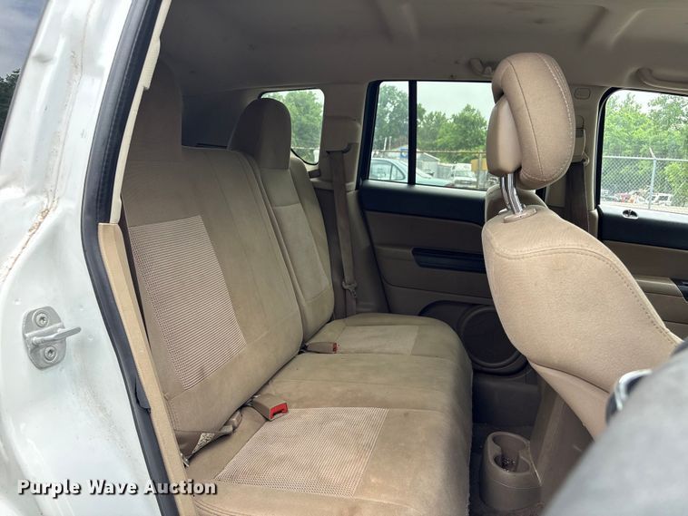 image for item EV2947 2012 Jeep Compass SUV