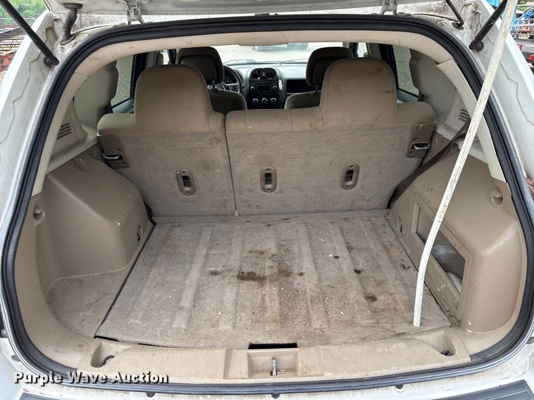 image for item EV2947 2012 Jeep Compass SUV