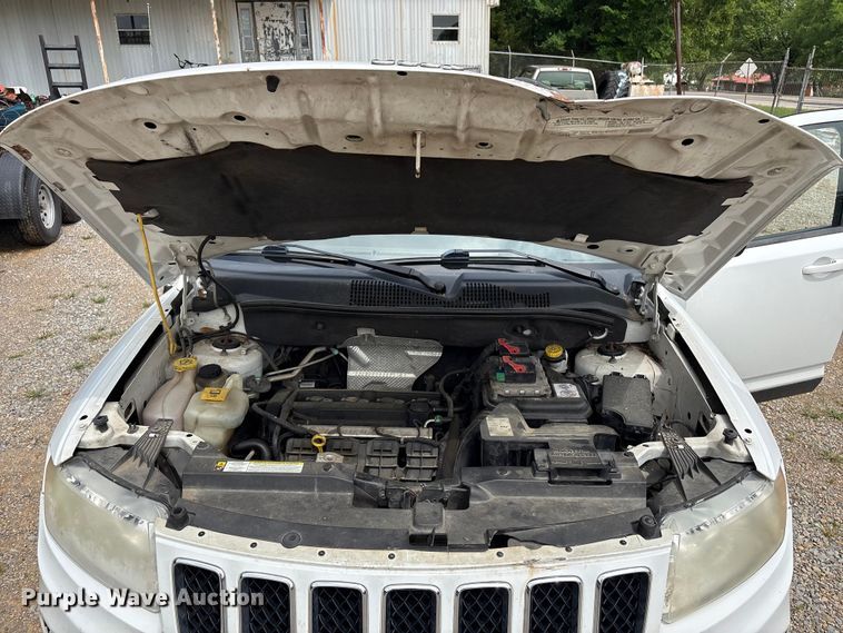 image for item EV2947 2012 Jeep Compass SUV