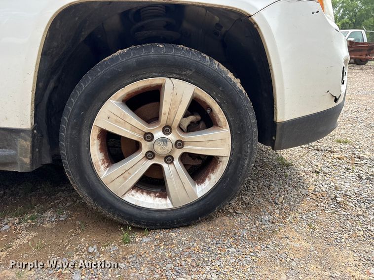 image for item EV2947 2012 Jeep Compass SUV