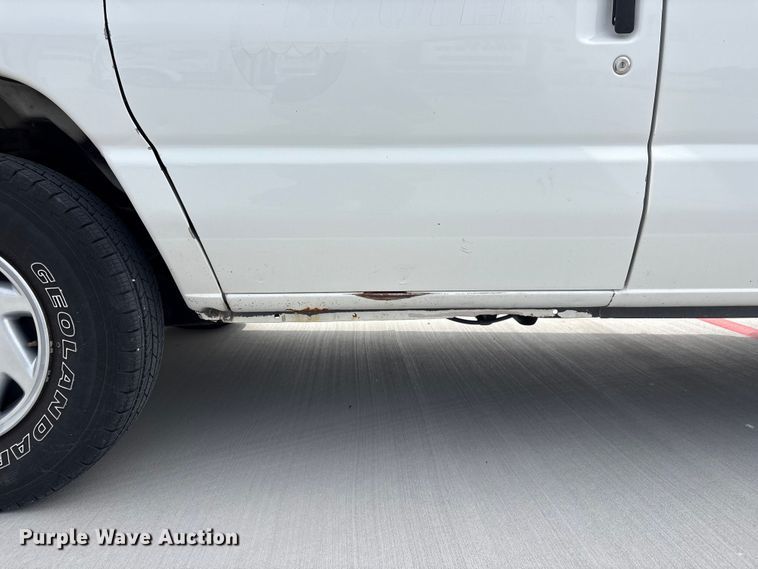 image for item EV2966 2012 Ford E350 van