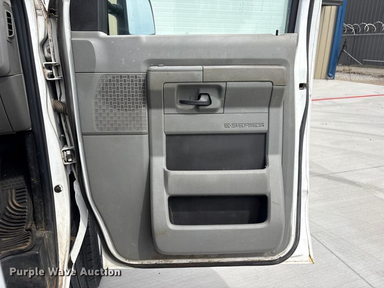 image for item EV2966 2012 Ford E350 van