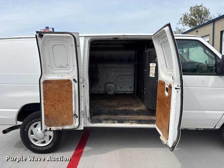 image for item EV2966 2012 Ford E350 van