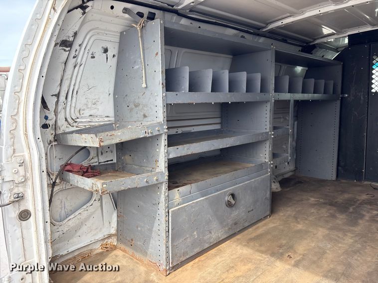 image for item EV2966 2012 Ford E350 van