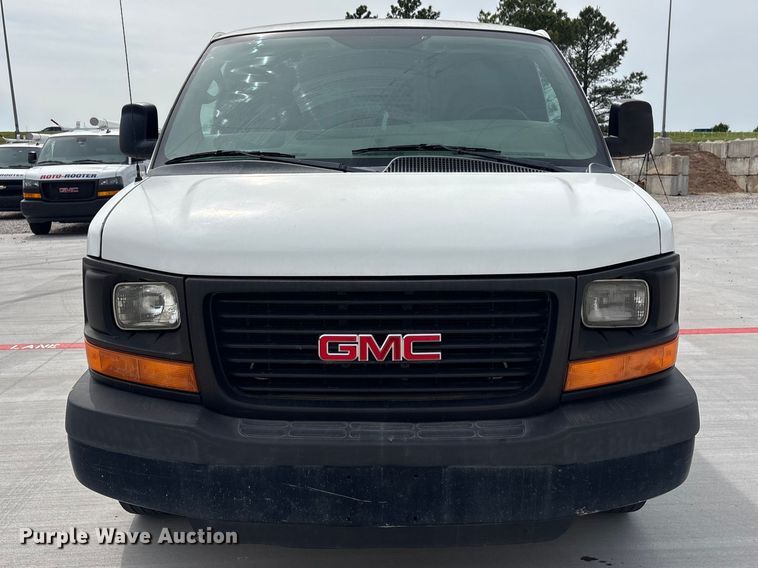 image for item EV2967 2014 GMC Savana van